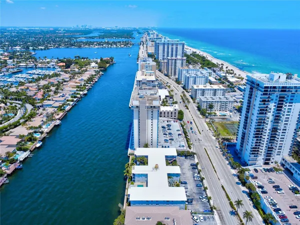 $2,300 | 2200 South Ocean Drive, Unit N116, Hollywood, FL 33019