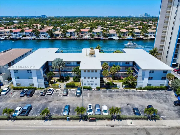 $2,300 | 2200 South Ocean Drive, Unit N116, Hollywood, FL 33019