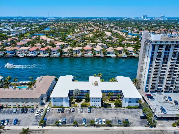 $2,300 | 2200 South Ocean Drive, Unit N116, Hollywood, FL 33019
