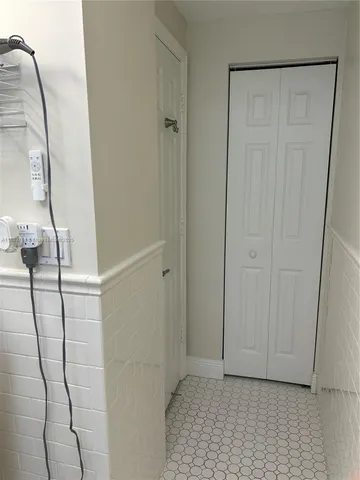 $3,000 | 2200 South Ocean Drive, Unit N116, Hollywood, FL 33019