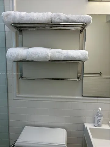 $3,000 | 2200 South Ocean Drive, Unit N116, Hollywood, FL 33019