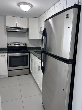 $2,000 | 7820 Northeast Bayshore Court, Unit 206, Miami, FL 33138