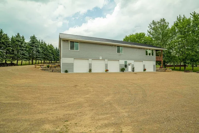 $564,900 | W6579 Karric Lane, Monroe, WI 53566