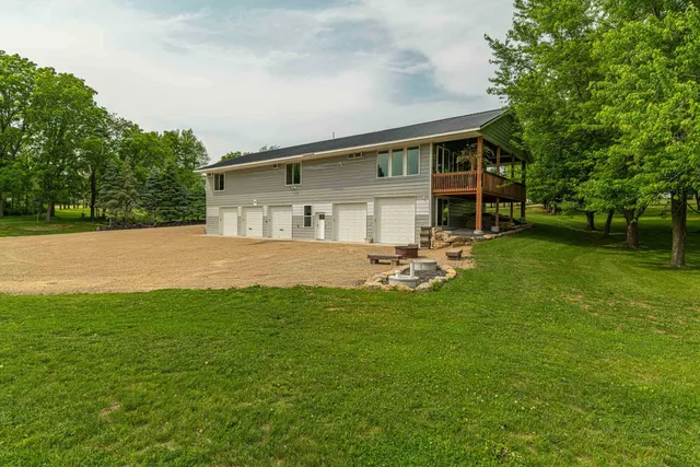 $564,900 | W6579 Karric Lane, Monroe, WI 53566