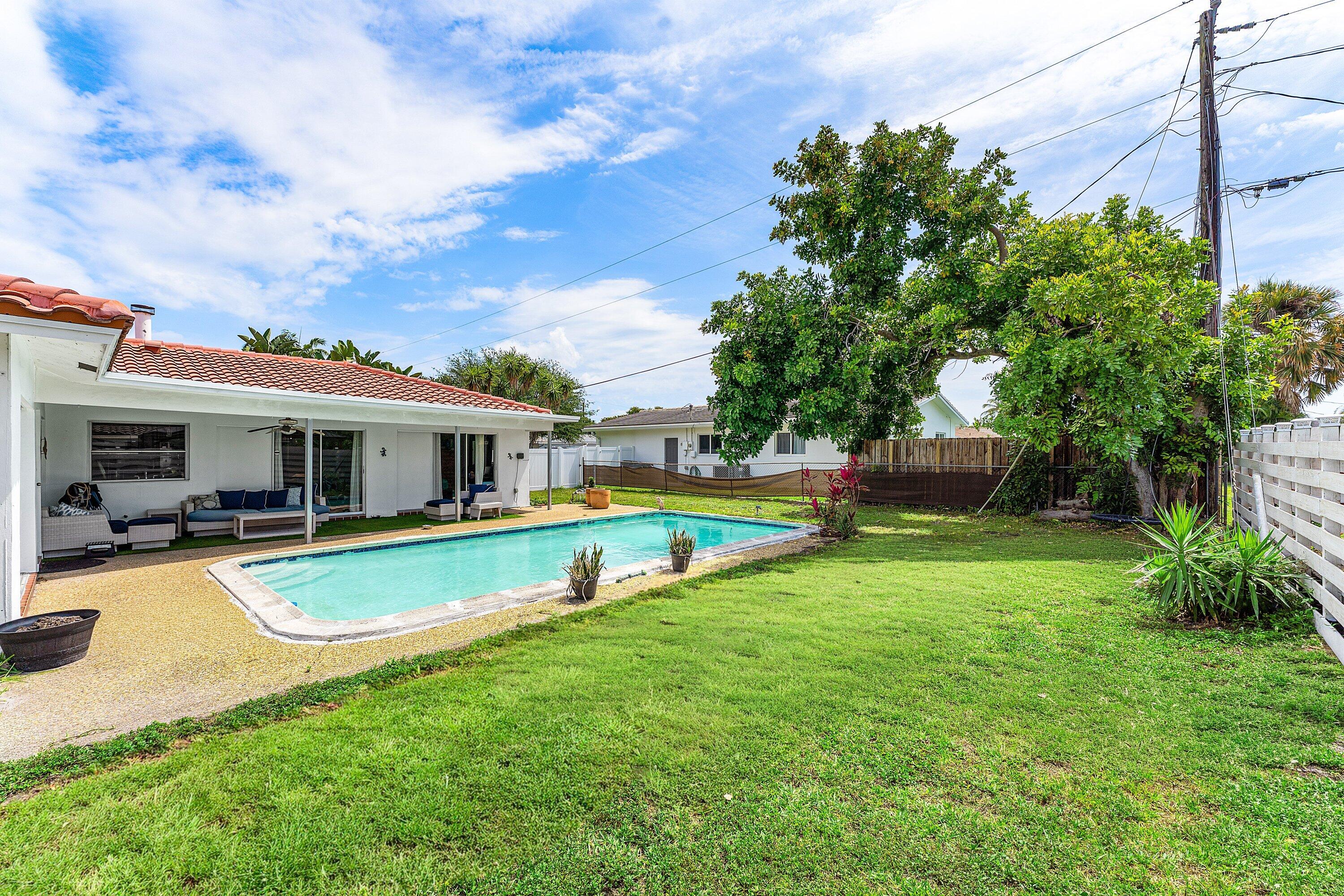 2 Tam O Shanter Lane Boca Raton, FL 33431 - Photo 28 of 41 028-2TamOShanterLane-BocaRaton-FL-33431-
