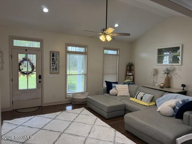 3129 Rhett Circle Patterson, GA 31557 - Photo 2 of 24 Rhett Living Rm 1