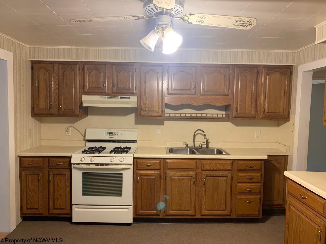 5254 Fairmont Road Rivesville, WV 26588 - Photo 7 of 28 Gallery Image 7