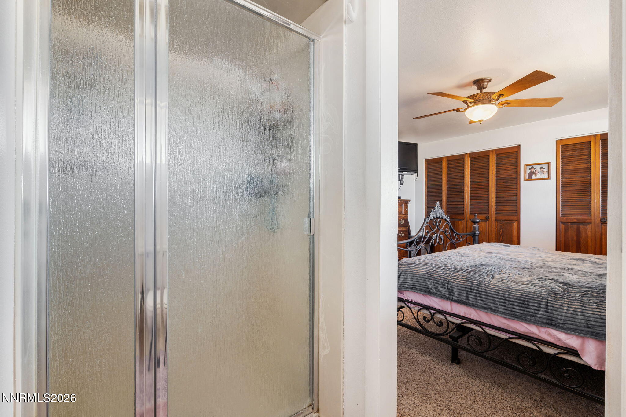 11505 Vicksburg Road Reno, NV 89508 - Photo 18 of 39 Primary Bathroom