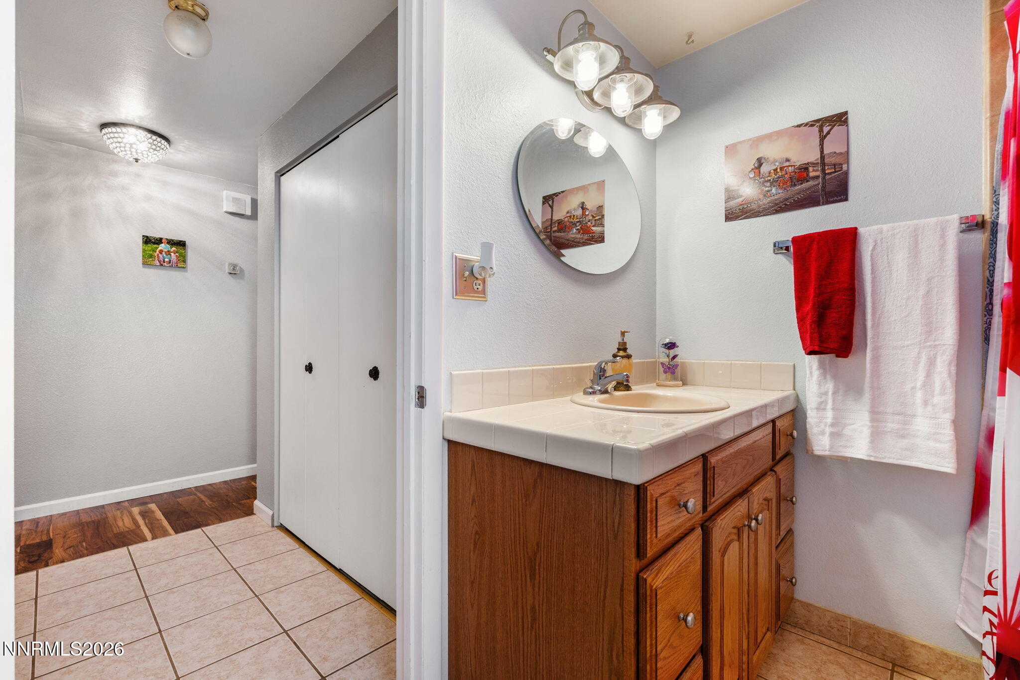 11505 Vicksburg Road Reno, NV 89508 - Photo 24 of 39 Bathroom