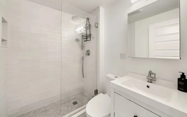 $4,000 | 9 Hancock Street, Unit 5R, Boston, MA 02114