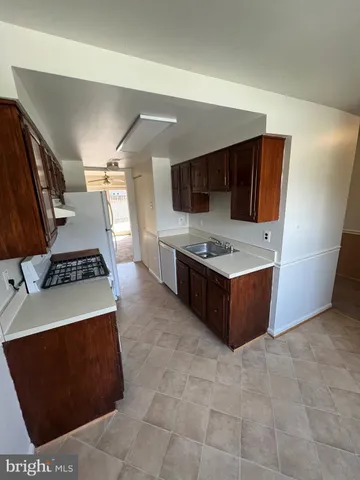 $2,000 | 5805 Morningbird Lane, Columbia, MD 21045