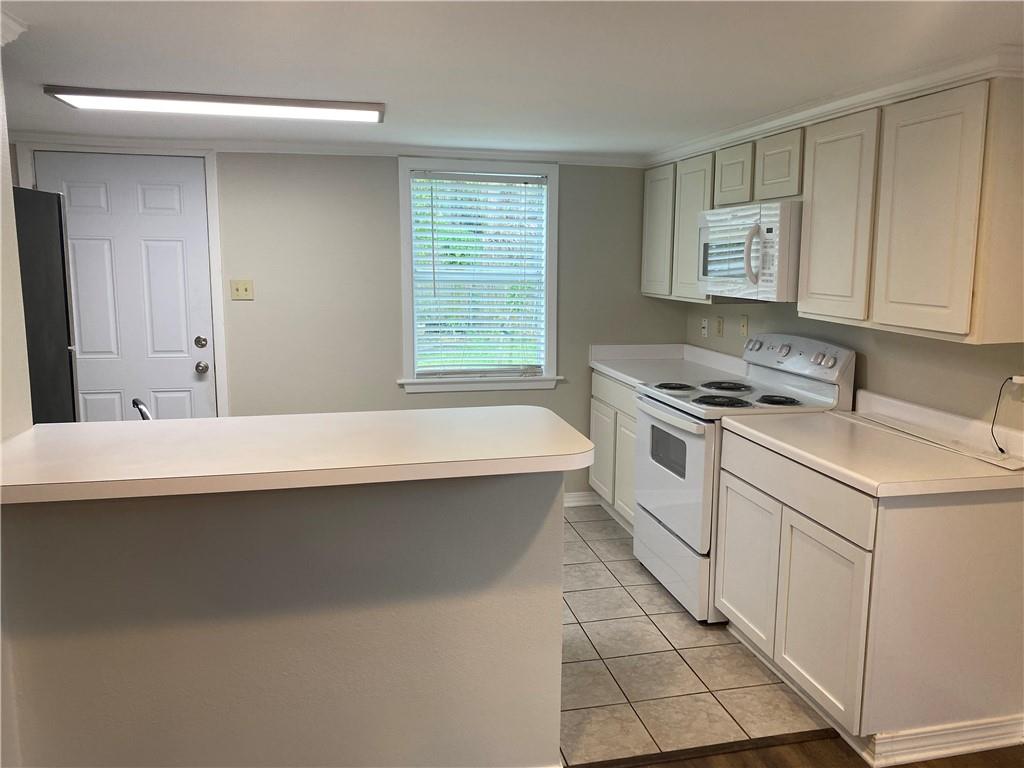 317 Aurora Avenue, Unit B Metairie, LA 70005 - Photo 4 of 13