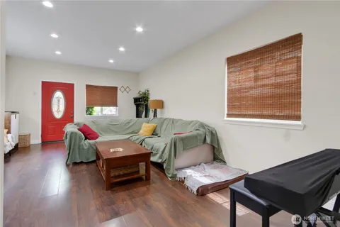 $489,950 | 1912 Martin Luther King Junior Way, Tacoma, WA 98405