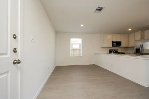 $2,030 | 18081 Trepito Avenue, New Caney, TX 77357