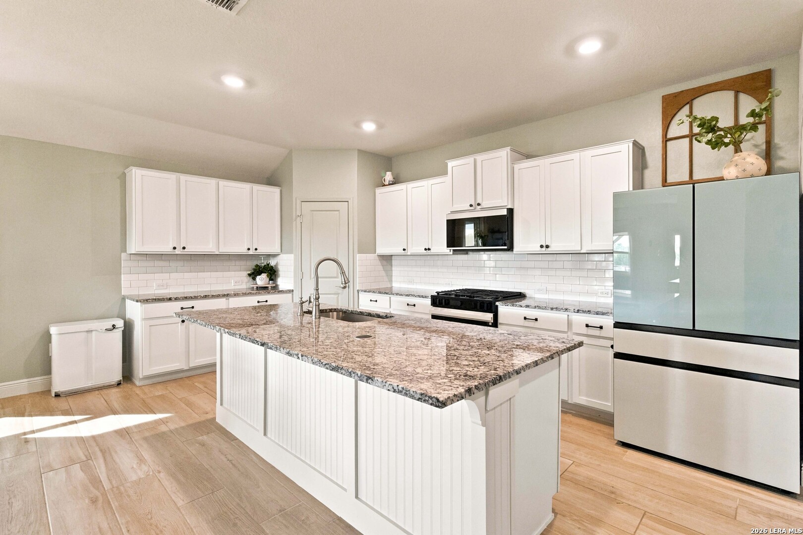 3892 Copper Bulverde, TX 78163 - Photo 14 of 48 Gallery Image 14