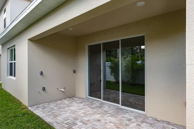 $869,900 | 250 Larocca Court, Palm Harbor, FL 34683