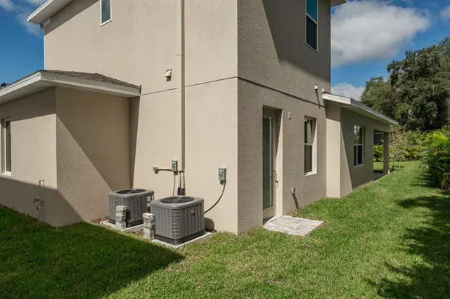 $869,900 | 250 Larocca Court, Palm Harbor, FL 34683