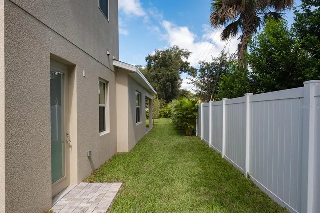 $869,900 | 250 Larocca Court, Palm Harbor, FL 34683