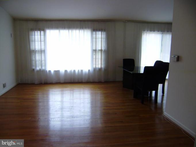 1004 Robroy Drive Silver Spring, MD 20903 - Photo 7 of 14 Living Room