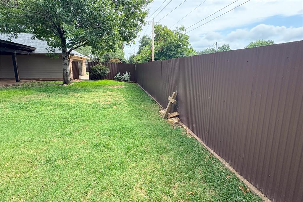 2727 Amherst Drive Wichita Falls, TX 76308 - Photo 37 of 40