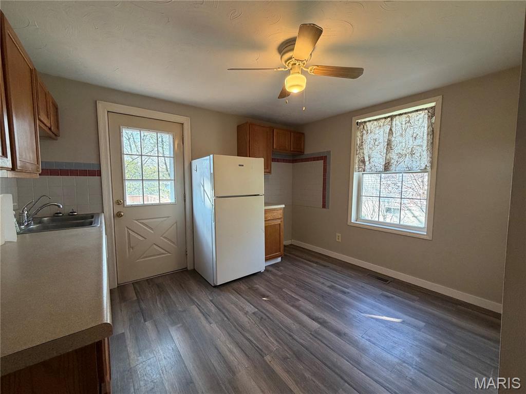 3533 Dixie Drive St. Ann, MO 63074 - Photo 4 of 17