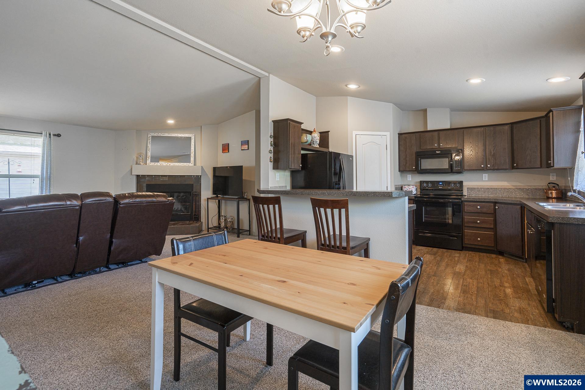 5422 Portland Road Northeast, Unit 130 Salem, OR 97305 - Photo 20 of 36