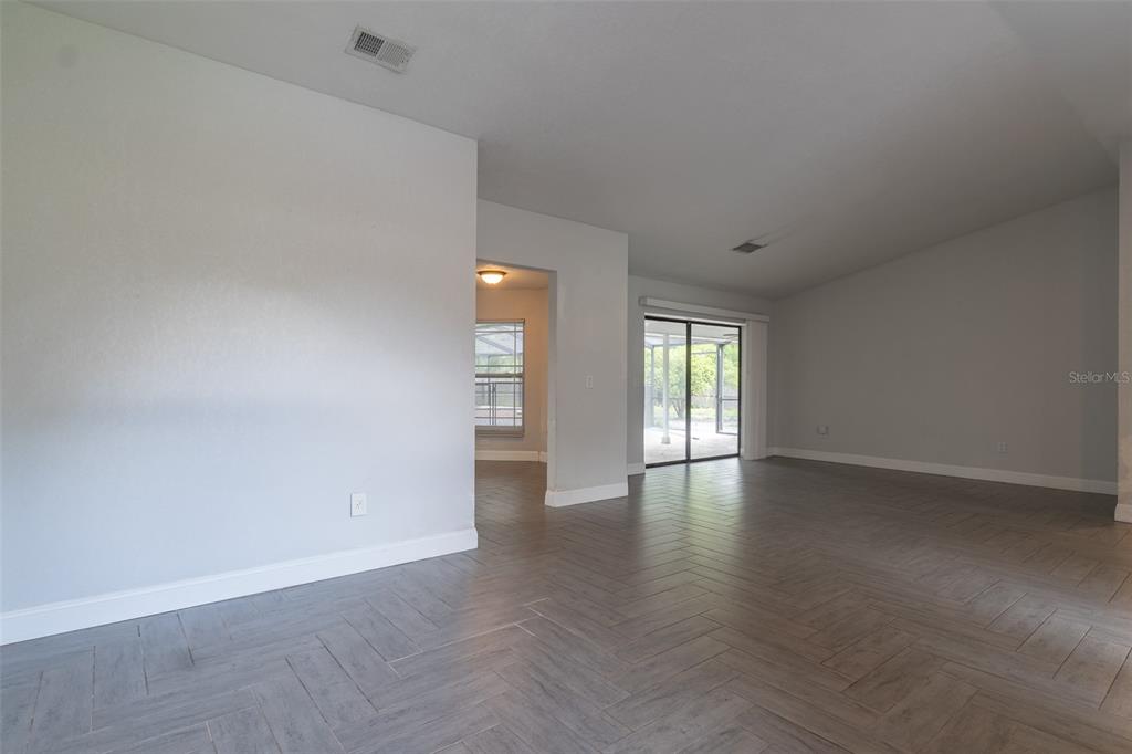 2402 Prairie Place Lutz, FL 33549 - Photo 12 of 40