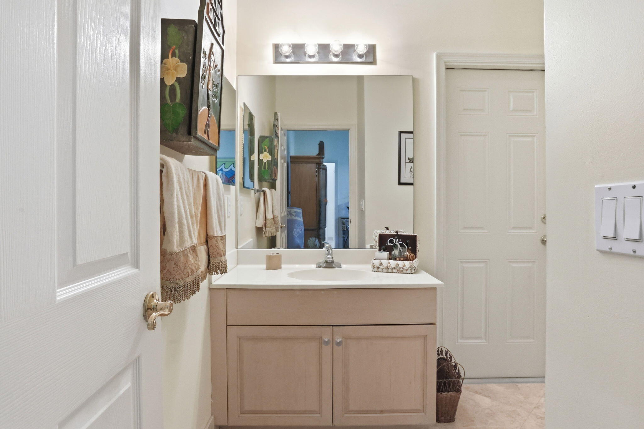 7821 Dorchester Road Boynton Beach, FL 33472 - Photo 31 of 49 a utility room with dryer and washer
