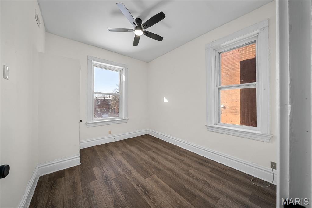 2028 Russell Boulevard, Unit 2F St. Louis, MO 63104 - Photo 12 of 23