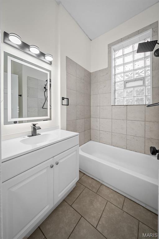 2028 Russell Boulevard, Unit 2F St. Louis, MO 63104 - Photo 14 of 23