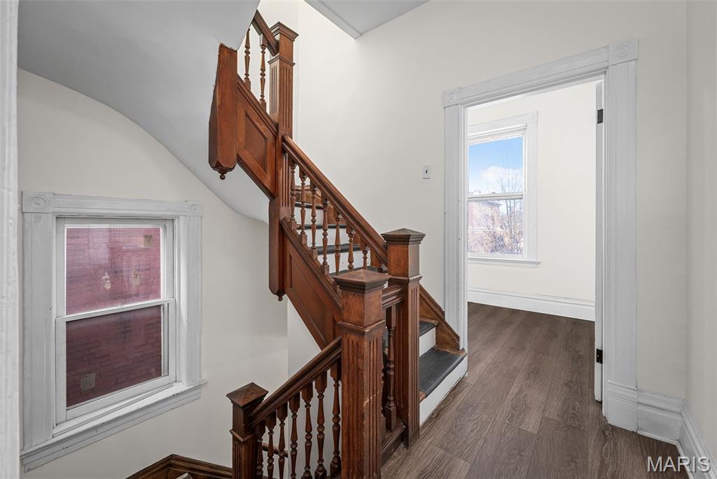 2028 Russell Boulevard, Unit 2F St. Louis, MO 63104 - Photo 17 of 23