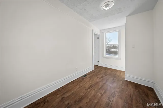 $1,850 | 2028 Russell Boulevard, Unit 2F, St. Louis, MO 63104