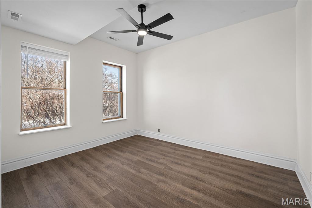 2028 Russell Boulevard, Unit 2F St. Louis, MO 63104 - Photo 5 of 23