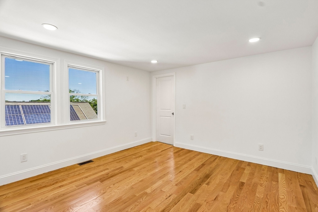 31 Coleman Road, Unit 1 Arlington, MA 02476 - Photo 21 of 38