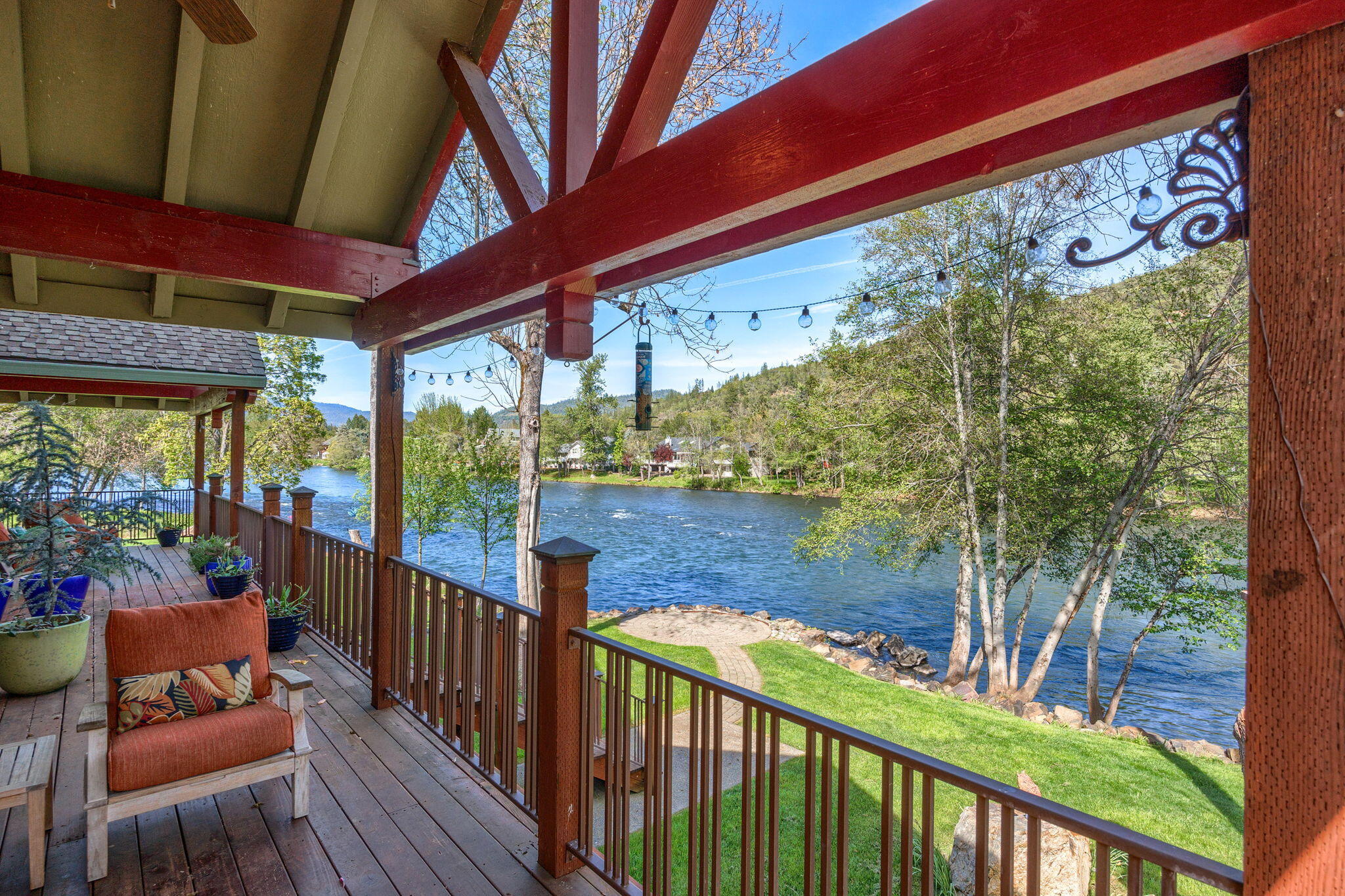 343 Rene Drive Shady Cove, OR 97539 - Photo 100 of 152 Deck