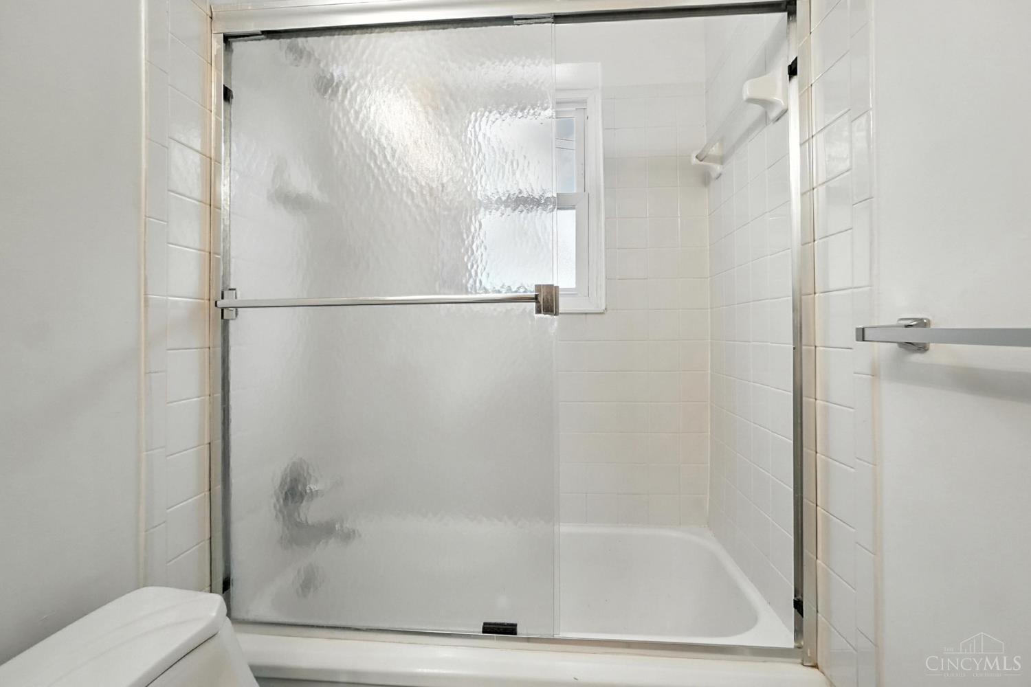 2270 Madison Road, Unit 1B Cincinnati, OH 45208 - Photo 36 of 53