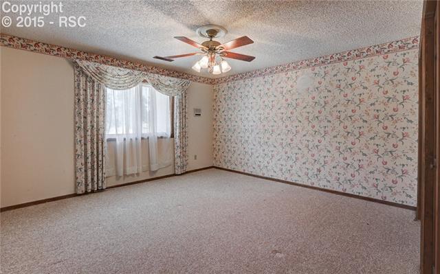 520 Portland Road Monument, CO 80132 - Photo 24 of 35