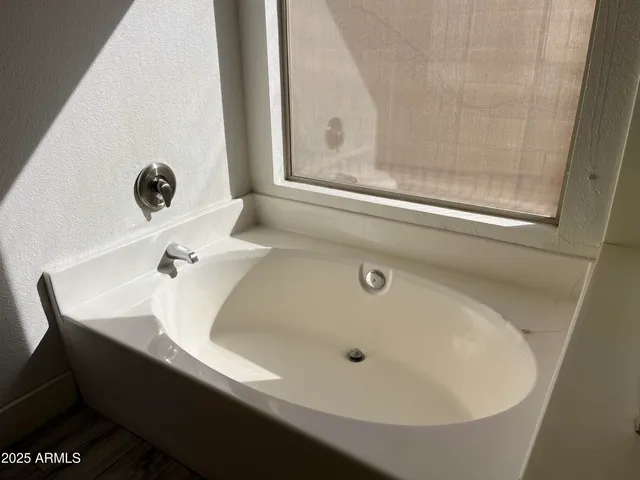 $2,300 | 1128 East Sheffield Avenue, Gilbert, AZ 85296