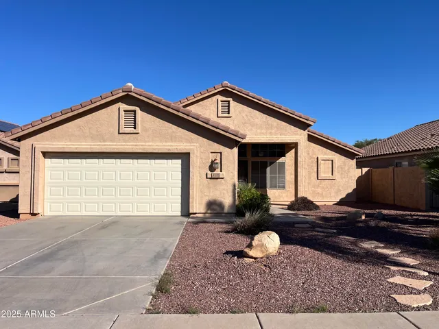 $2,300 | 1128 East Sheffield Avenue, Gilbert, AZ 85296