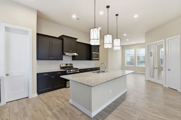 $2,600 | 9515 Willard Drive, Manvel, TX 77583
