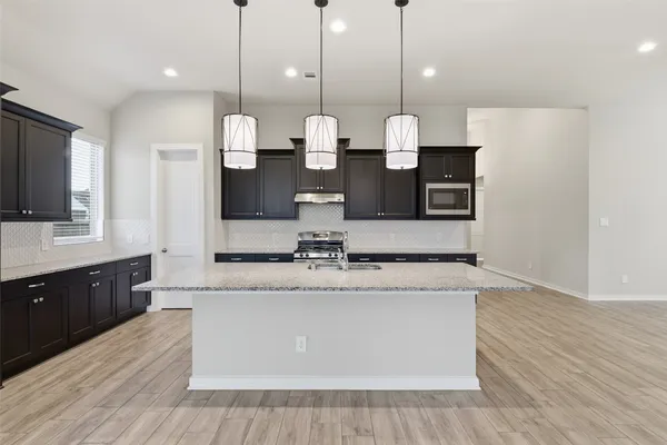 $2,600 | 9515 Willard Drive, Manvel, TX 77583