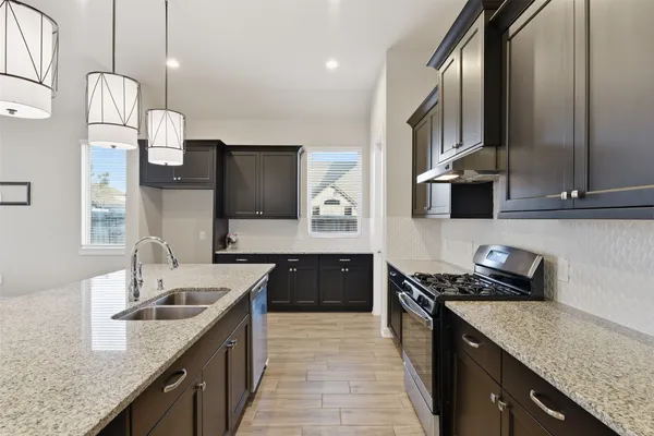 $2,600 | 9515 Willard Drive, Manvel, TX 77583