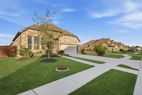 $2,600 | 9515 Willard Drive, Manvel, TX 77583