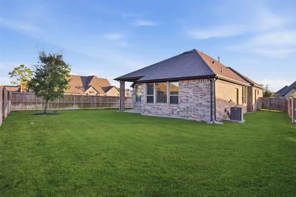 $2,600 | 9515 Willard Drive, Manvel, TX 77583