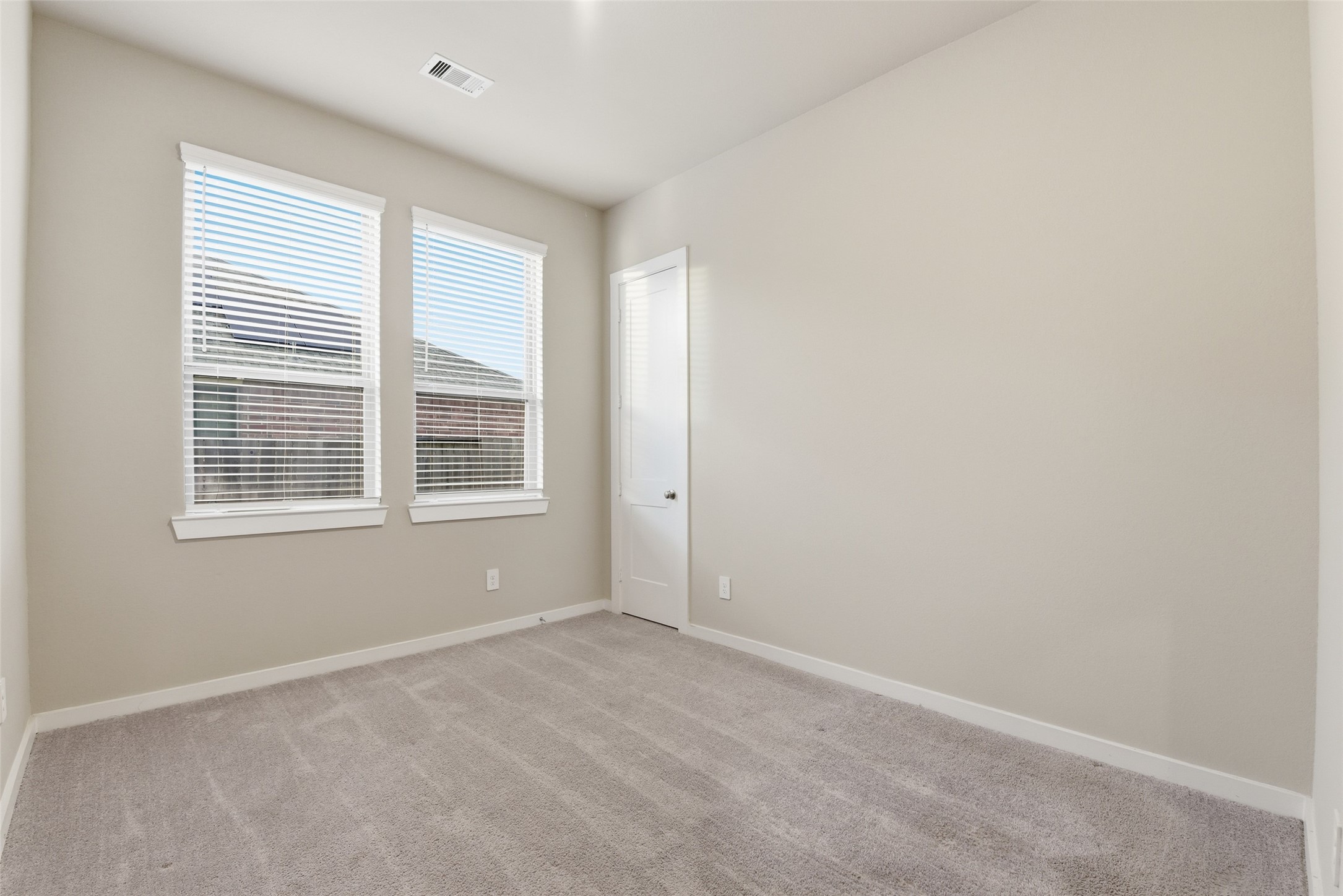 9515 Willard Drive Rosharon, TX 77583 - Photo 6 of 40