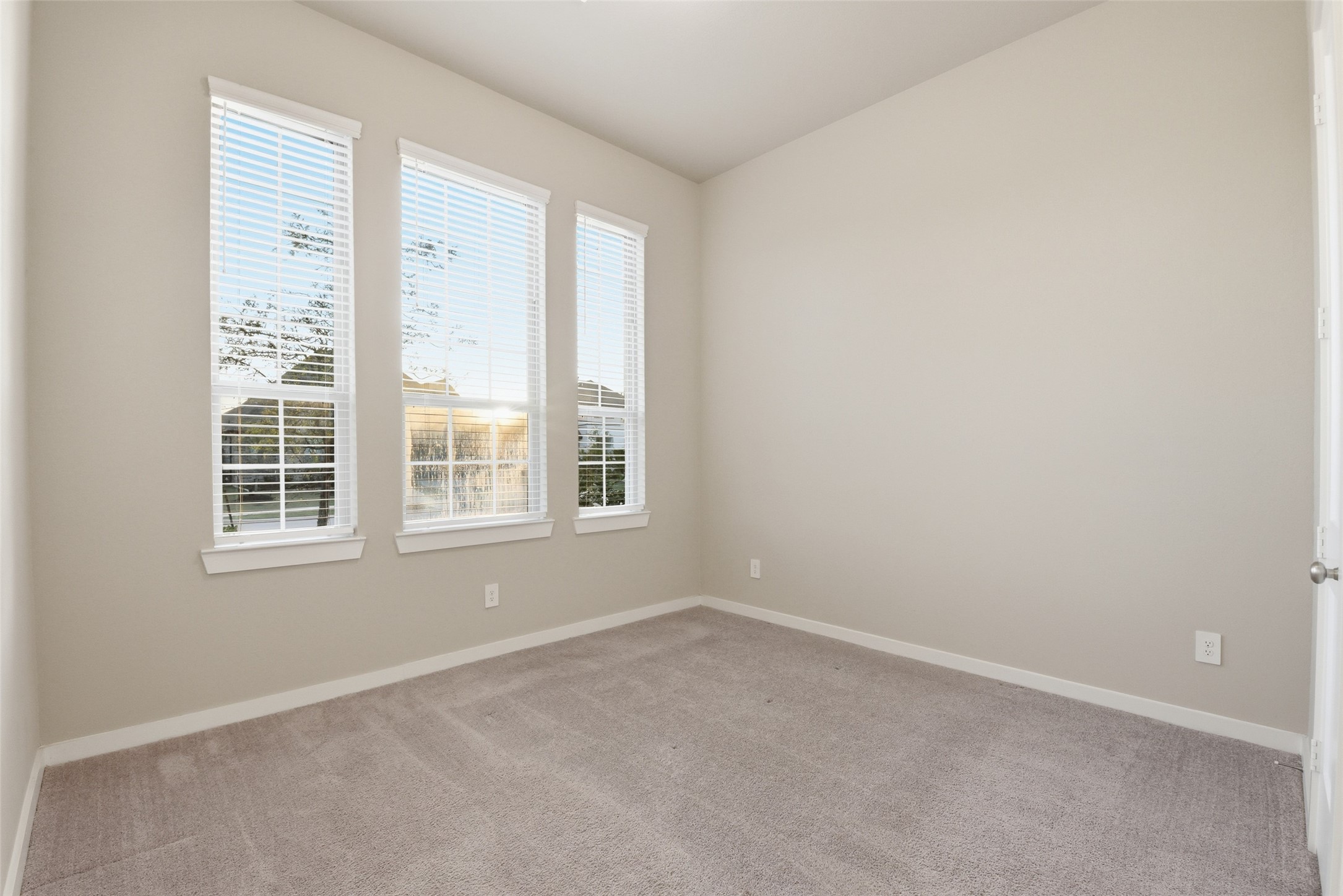 9515 Willard Drive Rosharon, TX 77583 - Photo 8 of 40