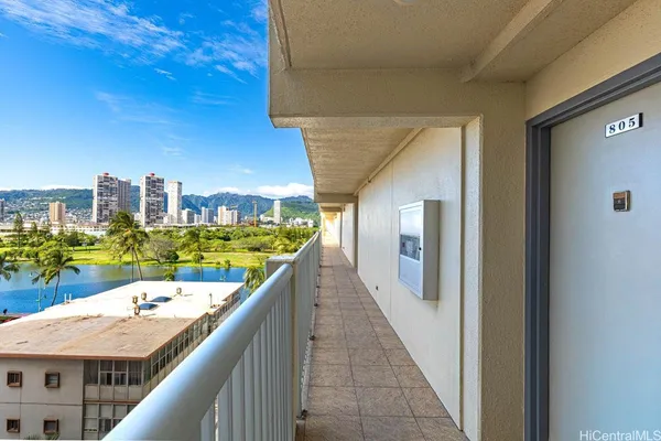 $350,000 | 444 Nāhua Street, Unit 805, Honolulu, HI 96815