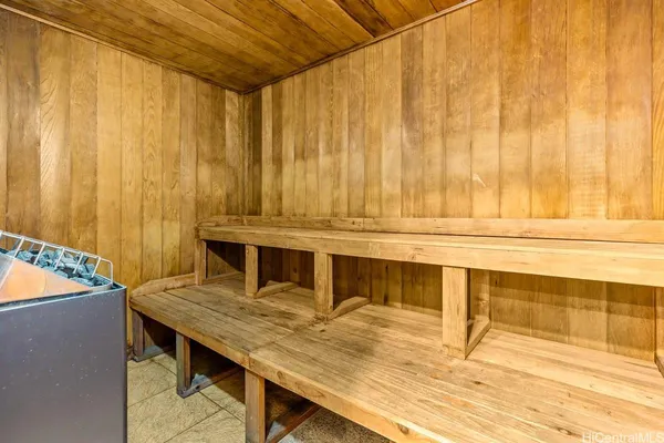 $350,000 | 444 Nāhua Street, Unit 805, Honolulu, HI 96815