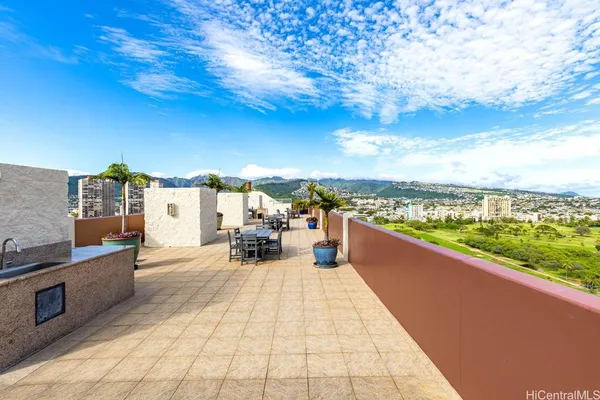 $350,000 | 444 Nāhua Street, Unit 805, Honolulu, HI 96815