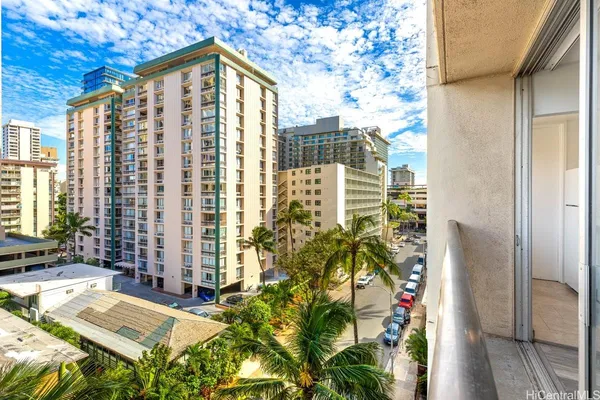 $350,000 | 444 Nāhua Street, Unit 805, Honolulu, HI 96815